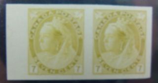 81 7c Olive Yellow Q Victoria Numrl.  Issue Proof Pair M Nh Ngai
