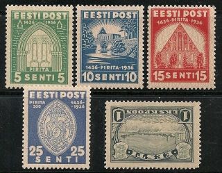 Estonia,  Scott No.  134 - 137,  149