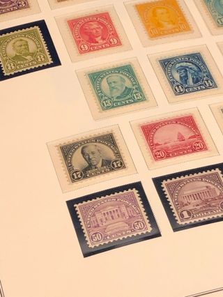Scott Album Page US Postage Stamp Lot / / / Never Hinged / 1922 - 1925 5