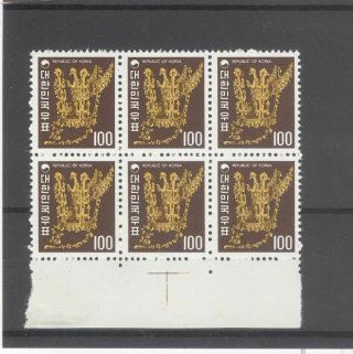 Korea 1974 100w Gold Crown Nh Bottom Margin Block Of 6