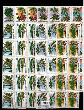 /// 10x Rwanda - Mnh - Nature - Trees - Plants - 1979 -