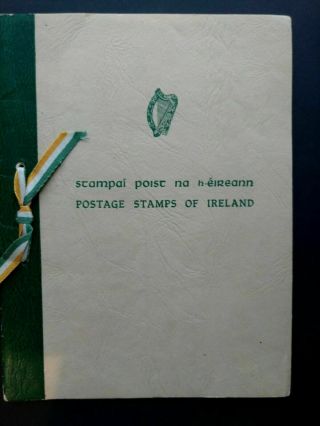 Ireland Cp2 Stamp Book Presentation Pack 1922 - 1950 Cv 120.  00€ - $140.  00 Us