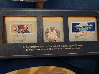 1975 Commemoration Of The Apollo Soyuz Space Mission Coin And Stamps