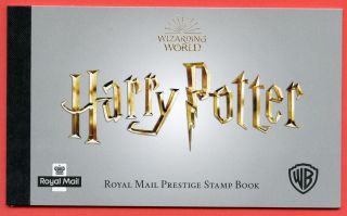2018 Dy27 Wizarding World - Harry Potter Prestige Booklet.