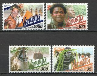 W71 Vanuatu Art Culture Traditions Dance Michel 36 Euro 1set Mnh