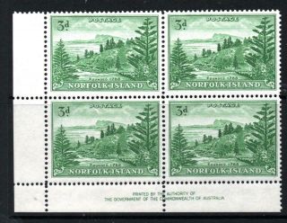 Norfolk Islands 1947 - 59 3g Green In Block Of 4 With Imprint Margin Unmounted
