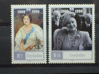 Seychelles Stamp Set Of 2.  The Queen Mother 90th Birthday 1900 - 1990.  R2,  R10.