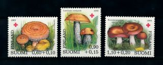 [100391] Finland 1980 Mushrooms Pilze Champignons Red Cross Mnh