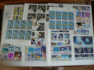 Space Exploration: 250 Thematic Stamps Inc Mini - Sheet & Large Blocks