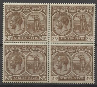 No: 67400 - St Kitts & Nevis - An Old 2.  5 D - Block Of 4 - Mnh