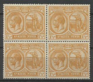 No: 67409 - St Kitts & Nevis - An Old 1.  5 D - Block Of 4 - Mnh