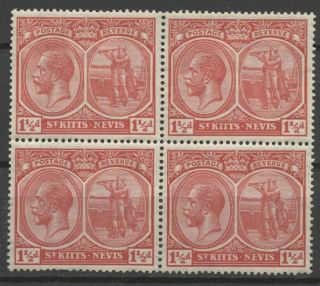 No: 67408 - St Kitts & Nevis - An Old 1.  5 D - Block Of 4 - Mnh
