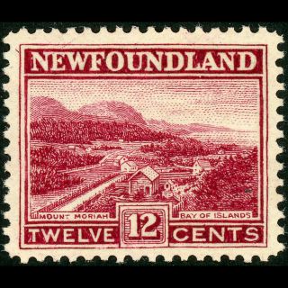 Newfoundland 1923 12c Bay Of Islands.  Sg 159.  Lightly Hinged.  (wc207)
