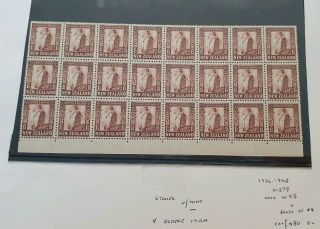 Zealand 1936 - 1942 Sg 579 1 1/2d Block Of 24 U/mint Scarce Block Cat £480