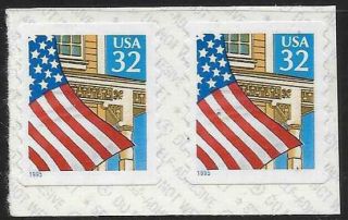 V039 Scott 2915 Us Stamp 1996 32c Flag Over Porch Mnh Coil Pair