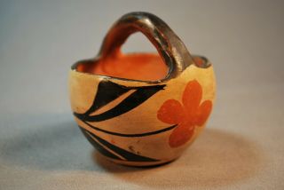Antique American Kewa Indian Santo Domingo Pueblo Pottery Flower Design 3 "