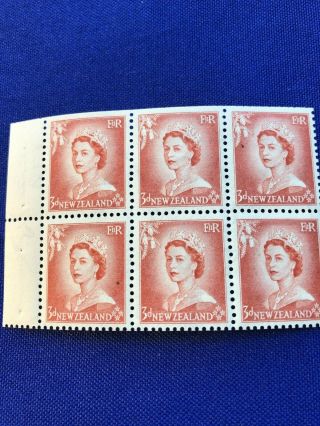 Stamps,  Zealand (1 Booklet Pane Of 6) Qeii,  Catval:$25us: Pr:$10 Us (7094)