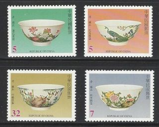 China Taiwan 2002 D436 Famous Ancient Chinese Porcelain Ching Dynasty Stamp