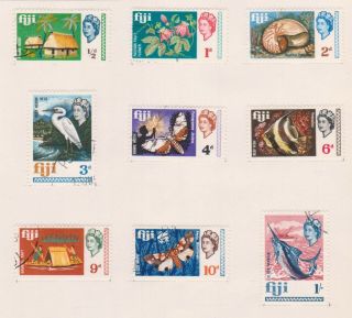 (fnt - 13) 1968 Fiji Set Of 17stamps Definitive 1/2d To One Pound,  3stamps (m)