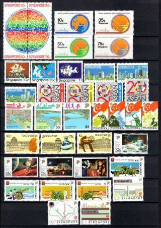 Singapore1986 - 1988 Qeii 10 X Complete Sets Of Mlh Stamps Lightly Mounted