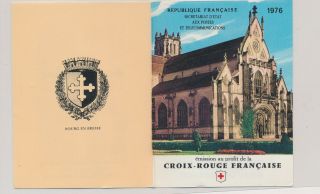 LK47216 France 1976 church art religion red cross fine booklet MNH 2