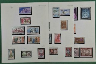 Andorra French Stamps On 3 Pages U/m Or H/m (y193)