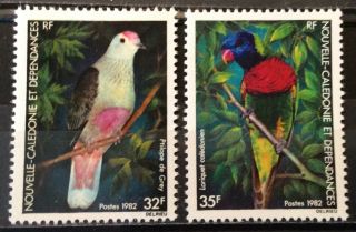 World Stamps Caledonia 1982 Set 2 Stamps Birds Stamps (b5 - 6nn)