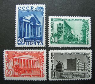 Russia 1950 1477 - 1480 Mnh Og Russian Restoration Of Stalingrad Set $35.  00