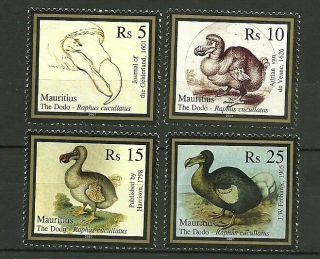 The Dodo.  Full Set.  Unmounted Never Hinged.  2007