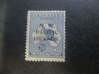 N.  W Pacific Island Stamps: 2.  5d Ultramarine Kangaroo (g338)