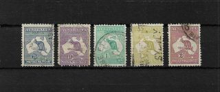 Sstamps Australia Kangaroo And Map Stamps Five Value $hcv$ T113