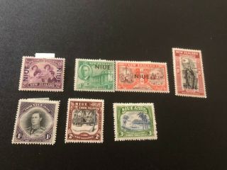 Niue Stamps App Value 25.  00 Mhog Bb5765