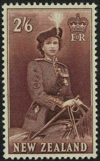 Zealand Stamp - 1957 - 2s 6d Brown Qe Definitive Lh Scarce Sg733d