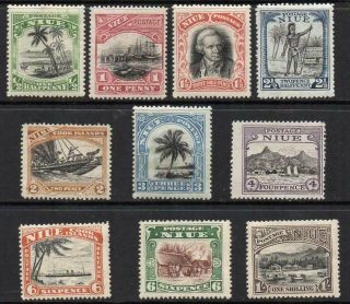 Niue 1920 - 35 Group Of 10 M.  With Gum Looking No Hidden Faults