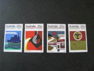 Australia Stamp Set Scott 550 - 553 Never Hinged