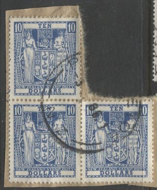 4new Zealand 1967 - 84: 3 X $10 Ultramarine Postal Fiscals On Piece - Sg F22a