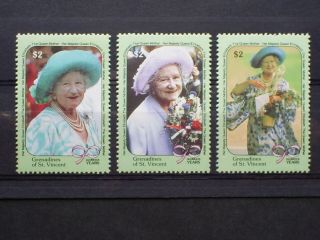Grenadines Of St Vincent Stamp.  Green Set Of 3 The Queen Mothers 90th Birthday.