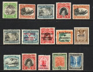 Niue 15 Stamps Mainly Mounted (11)