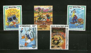 Bhutan : 5 Diff.  Walt Disney Cartoons,  Commemo. ,  Fu,  22