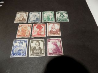 1935 Set Of 10 Welfare Fund (costumes) Stamps In Never Hinged / Hinged