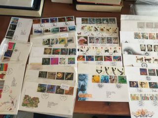 Gb Uk 24 Fdc Covers Mostly With Complete Sets From 1997 - 1999 Period