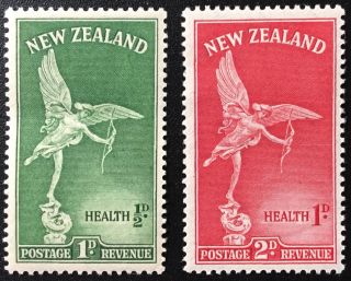 Zealand 1947 Health Stamps Sg690/1 Mnh