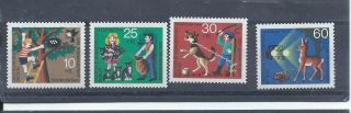 Berlin - West Germany Stamps.  1972 Youth Welfare Protection Of Animals Mnh (b270)