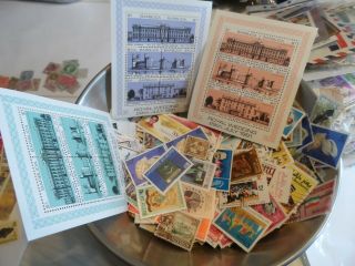 90 Grams And British Commonwealth Stamps