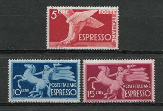 Italia 1945.  Complete Set Of 3 Stamps.  " Express Mail " (6823)
