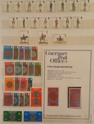Guernsey 1974 - 1975 Uniforms & 1979 Coins Sets To £5 Mh
