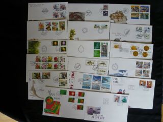 Sweden 2001 Cpl Year Cachet Fdc First Day Covers.  Three Fdcs Engraved By Slania.