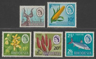 Rhodesia 1967 - 68 Dual Currency Set Sg408 - 412 Cat £27 The 2sh Creased