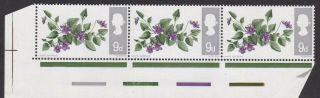 Gb Great Britain 1966 Flora 9d Inverted Watermark With Notch In Leaf Flaw Mnh