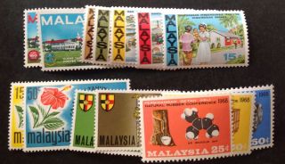 Malaysia 1966 - 68 14 X Stamps Hinged
